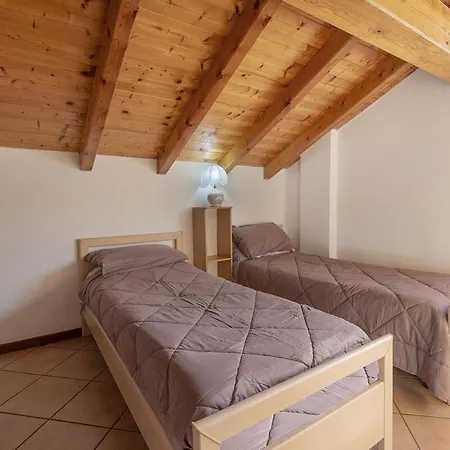 Peaceful Alpine House Near Sentiero Valtellina Holiday home