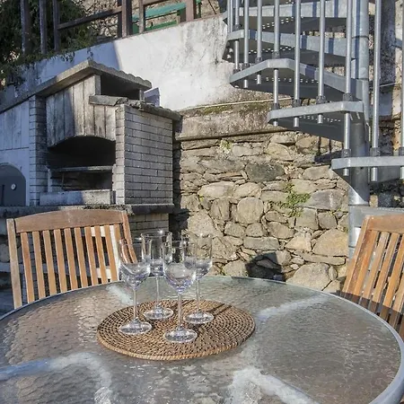Peaceful Alpine House Near Sentiero Valtellina 別荘 メーレ