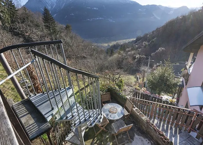 Peaceful Alpine House Near Sentiero Valtellina 펜션